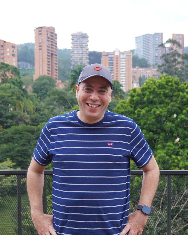 Trabajar con un consultor de marketing: estrategia senior y dirección